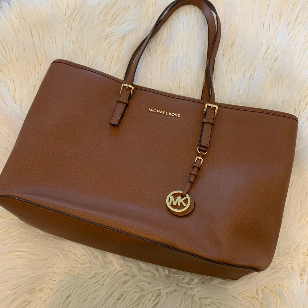 Michael Kors Jet Set Tote